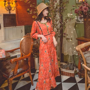 2020 letné nový kórejský dámske šaty Thajsku a v Nepále etnický štýl vytlačené voľné šaty české prímorské pláže, dlhé šaty