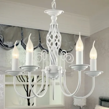 Nordic štýl, jednoduché módy, starožitný luster, biely klasický luster, obývacia izba, jedáleň svetlo.