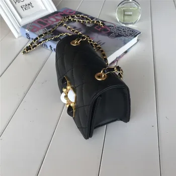 Xiaoxiangfeng Lingge messenger taška 2020 nové módne všestranný in diamond vykladané jediný ramenný reťazca podpazuší malé námestie, taška