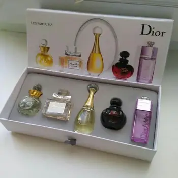 Darčeková Sada parfém Dior 5 vôní v mini fľaštičky 5 ml.