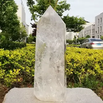 900-1000 g Prírodné Jasné Biele Kremeň Obelisk Stojí Uzdravenie