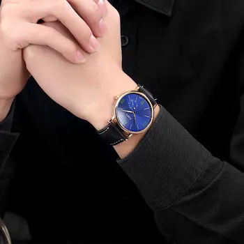 Muž hodinky 2018 značky O. T. MORE Módne Faux Kožené Blue Ray Sklo sledovať mužov Športové Náramkové Hodinky Quartz Relogio Masculino