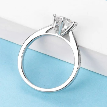 OEVAS Skutočný 1 Carat D Farba Moissanite Snubné Prstene Pre Ženy 18K Biele Zlato Farby, 925 Sterling Silver Strany Jemné Šperky