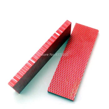 2 kusy Červenej C-Tek Pre DIY Nôž rukoväť, materiál dosky Živice materiál Had zrna Honeycomb vzor Prak rukoväť 120x40x8mm