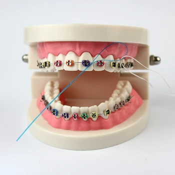 Zubná Niť Navliekača pre Ortodontická Rovnátka Pracuje s Traky Mostíky, Implantáty s úložným Prípade 35 Počíta/box