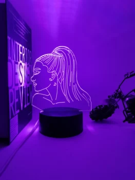 3D Nočné Svetlo Spevák Ariana Grande Darček pre Fanúšikov Spálňa Decor Svetlo Led Dotykový Snímač Farby Prácu Stolná Lampa Celebrity