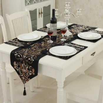 Klasický Európsky Štýl Domov Flanelové Stôl Runner Módne Zmluvne Čaj Stôl Kryt Moderné Luxusné Chladnička Šatník Vlajka 53