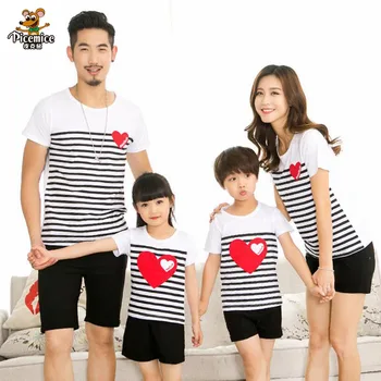 2020 Letné štýl rodiny oblečenie pre matky a deti a otec prekladané srdce short-sleeve T-shirt rodiny zodpovedajúce oblečenie