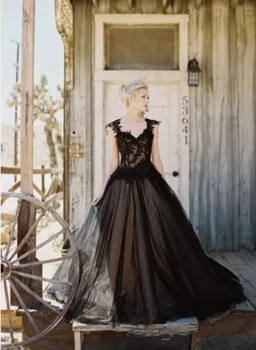 2019 Vintage Čierne Svadobné Šaty Tylu Čipky Nášivka zlatíčko-line Gotický Korálkové Backless Dlhé Svadobné Šaty svadobné šaty