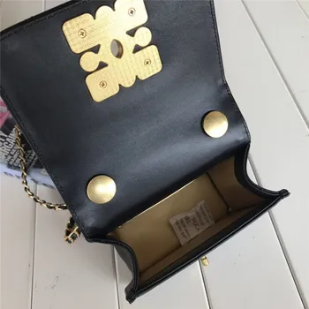 Xiaoxiangfeng Lingge messenger taška 2020 nové módne všestranný in diamond vykladané jediný ramenný reťazca podpazuší malé námestie, taška