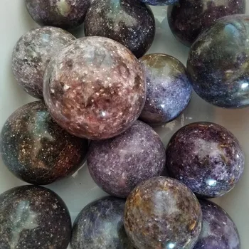 Prírodné lepidolite kameň crystal ball domáce dekorácie oblasti liečivé kryštály