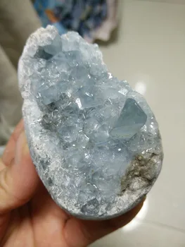 380g Prírodné Modré Celestite Geode Crystal Šumivé Obrovské Srdce Reiki