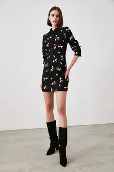 Trendyol Velvet Vzorované Šaty TWOAW21EL2156