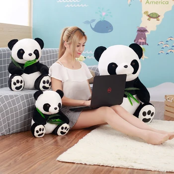 Krásna Čínska panda Plyšové Hračky Sede Držte bambusu Mäkké, Vypchaté Zviera Vankúš Bábiky pre deti Narodeniny Vianočný Darček