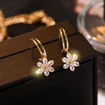 Zlato Zirconia Kvetinový Náušnice Pre Ženy Elegantné Sladké Vysoký Stupeň Šperky Roztomilý Dary