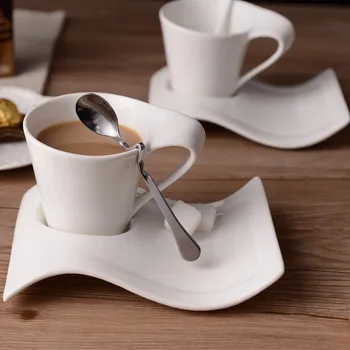 Kreatívne vlnité keramické chuť kávy, pohár a tanier nastavenie Európskej malé luxusné pár 90ml/130ml/200ml300ml šálku kávy
