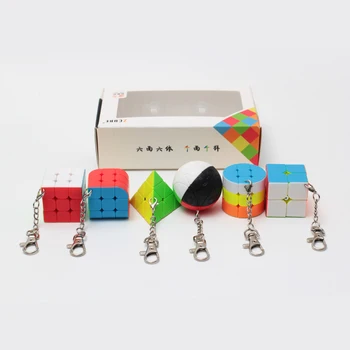 ZCUBE Zväzok 6PCS/Set Darčekové Balenie Mini Magic Kocka 2x2x2 3x3x3 magické gule, Valca Keychain Puzzle Vzdelávacie hračky pre Deti,