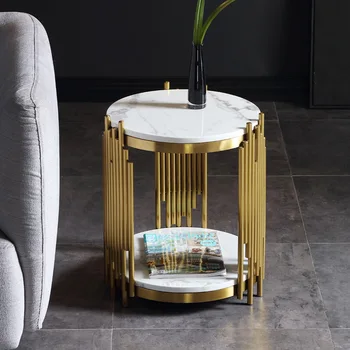 Z nehrdzavejúcej ocele pozlátené moderná obývacia izba malý konferenčný stolík luxusný gauč strane tabuľky Nordic tvorivé kolo koniec tabuľky