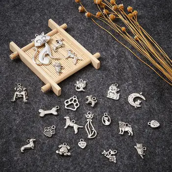 95pcs Tibetskej Antique Silver Farba Prívesky Roztomilý Zvieratá, Pes, Mačka zobrazili kľúčové tlačidlá Pre Šperky DIY Náramky, Náhrdelník, Takže Príslušenstvo