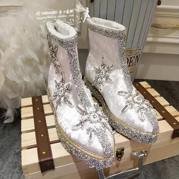 2020 nové produkty zimné plus bavlna krátke topánky, drahokamu snowflake ukázal prst móde zvýšenú dámske topánky korálkové velvet