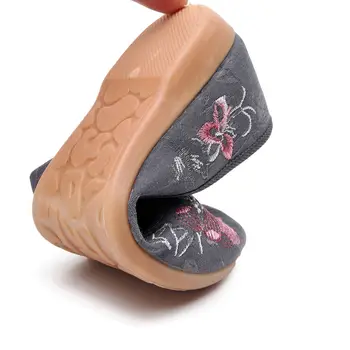 2020 Gumy Jediným Starého Pekingu Látkové Topánky Matka Topánky Národnej Mäkké Dno Topánky dámske Pracovné Topánky Priedušná Vyšívané Topánky