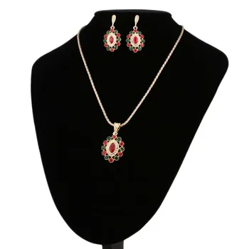 Teplá 2017 Indické Šperky Set Red Crystal Náhrdelník A Náušnice Pre Ženy Farbu Zlata 2ks/Nastaví Vintage Šperky