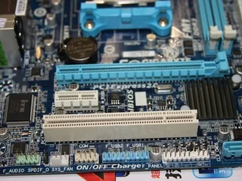 Základná Doska Gigabyte GA-F2A55M-DS2 Pôvodné DDR3 Ploche Doske Dosky F2A55M-DS2 Socket FM2 A55 64GB Systemboard Dosky Používané
