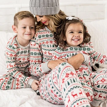 Vianočné Rodiny Vzhľad Pyžamo Nastaviť Prekladané Elk Tlačiť Bežné Rodinné Zodpovedajúce Oblečenie Zimné Odev Sleepwear Roztomilý Pjs Nastaviť