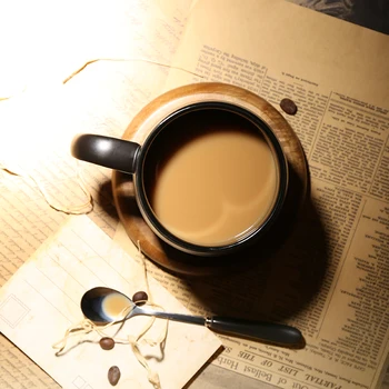 Európska kaviareň matný matný hrnček s lyžičkou čierna káva hrnček so stojanom tvorivé jednoduché keramické vody hrnček Mlieka pohár