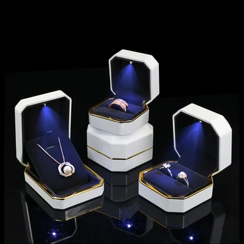 Osemhranné LED Svetlo, Krúžok Šperky Úložný Box Organizátor valentínske Darčeky Prípade Prenosné Šperky Organizátor Krúžok Box s LED Svietidlo