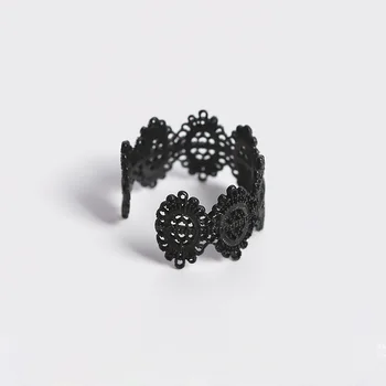 Duté Čipky Otvorenie Krúžky Čierne Vyrezávané Kvet Farba Široký Okraj Lady Finger Krúžok 2017 Populárne Módne Šperky