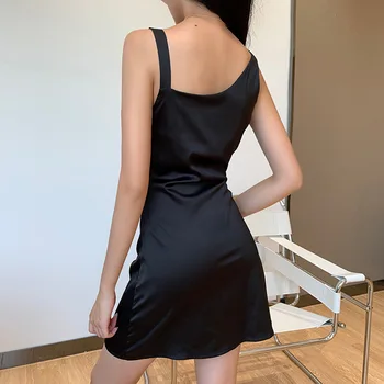 Ženy Sexy Čierne Špagety Popruh Saténové Šaty Bežné Asymetrické Krku A-line Mini Šaty 2020 Nové Módne, Elegantné Party Šaty