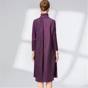 Miyake skladaný značky šátek-štýl turtleneck dlhým rukávom strednej dĺžky šaty 2020 letné dámske voľné A-line šaty ženy