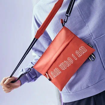 2021 nový príchod mužov taška cez rameno vodu-odpudzujúce veľkú kapacitu crossbody taška módne trendy all-zápas messenger taška pre mužov