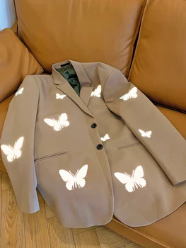 IEFB /pánskeho oblečenia kórejský štýl nadrozmerné vyhovovali 2021 jar nové trendy reflexné motýľ vytlačené voľné príčinné blazes muž 9Y3535